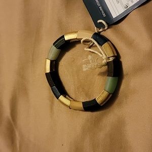 Universal Thread bracelet